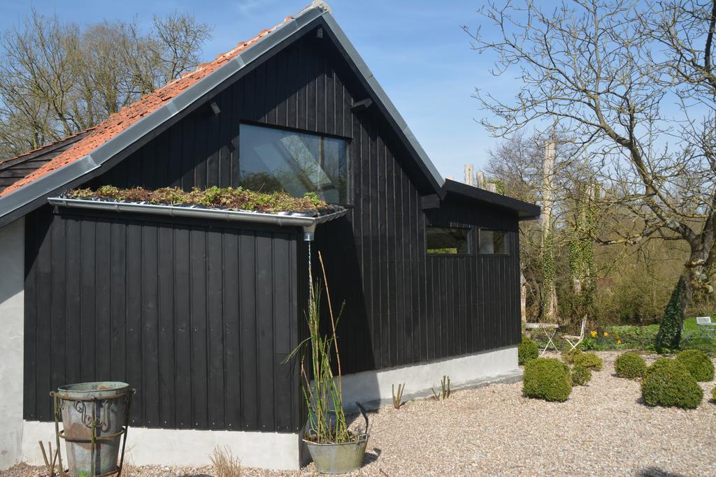 D'hotes, La Petite Madeleine La Madelaine-sous-Montreuil